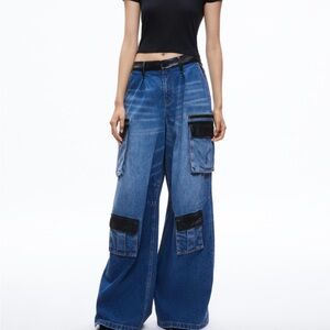Josette Denim Wide-Leg Jeans  Black Pockets. 26 Alice and Olivia. Like New.